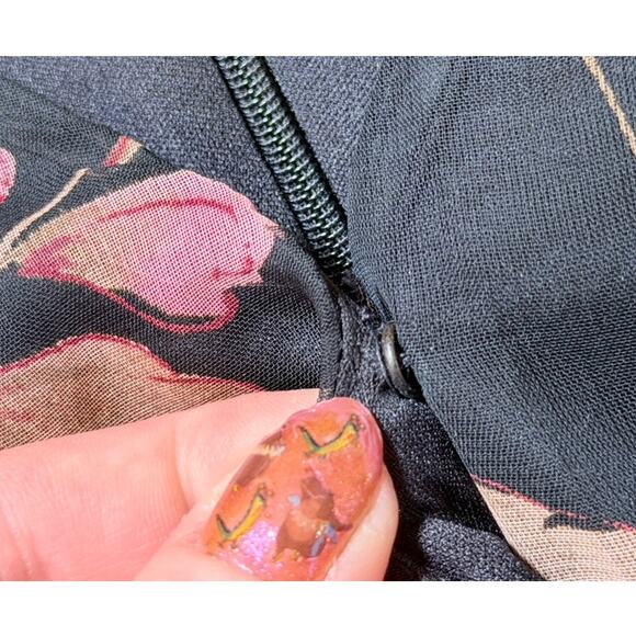 Vtg Retro Style Sleeveless A Line Dress Size 10 Black Dark Floral Sweet Feminine - Picture 8 of 10